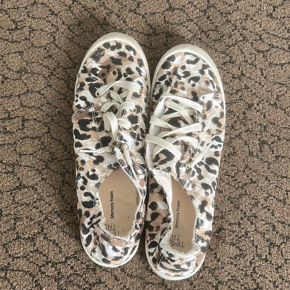 Walmart brand good shoes